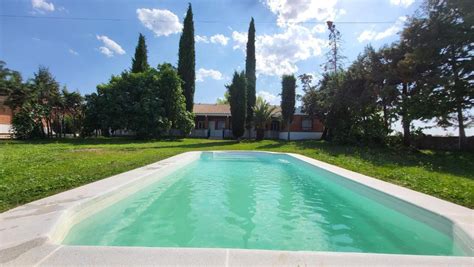 hotels san martin de montalban.